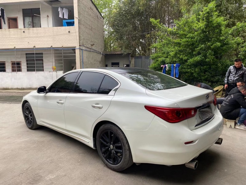 成都16年英菲尼迪Q50L7