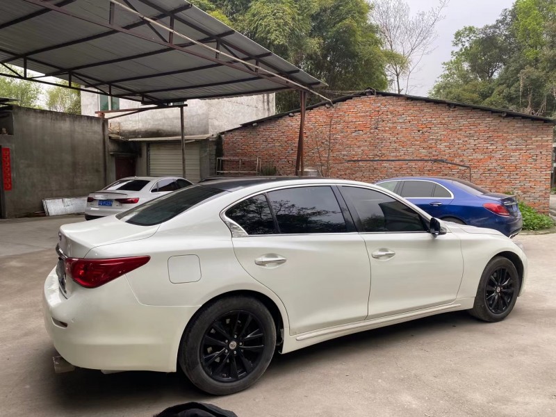 成都16年英菲尼迪Q50L8
