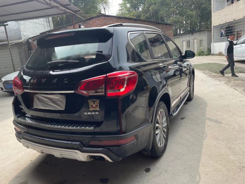 成都16年长城哈弗H68