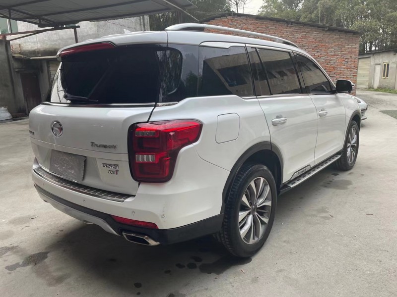 成都17年传祺GS82