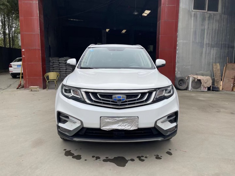 成都19年吉利博越1