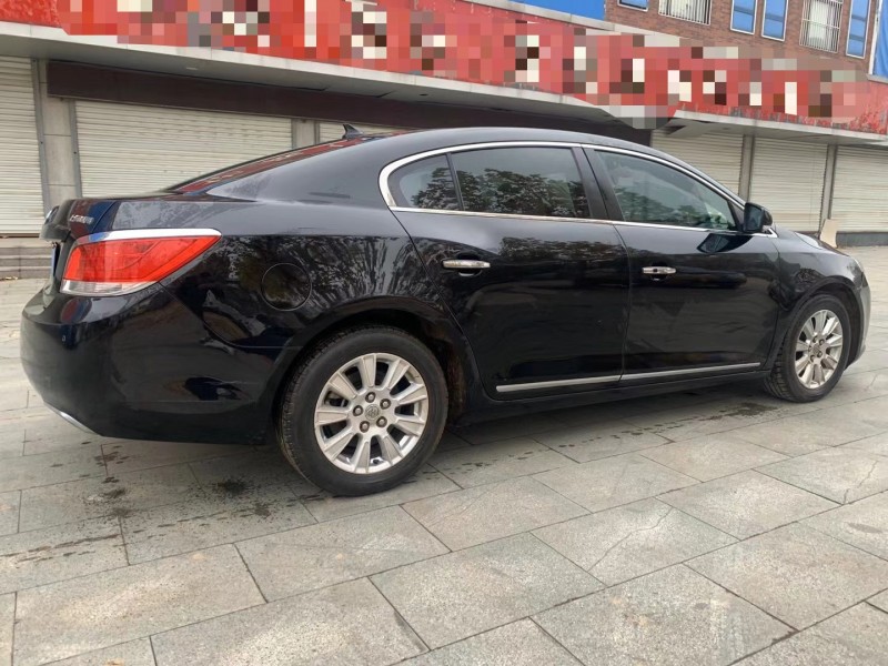 潍坊11年别克君越5