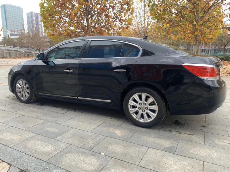 潍坊11年别克君越6