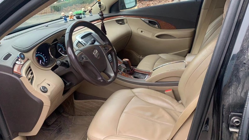 潍坊11年别克君越3