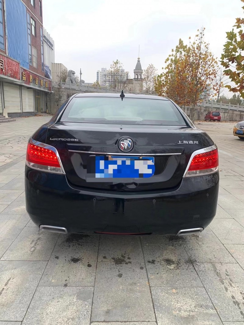 潍坊11年别克君越1