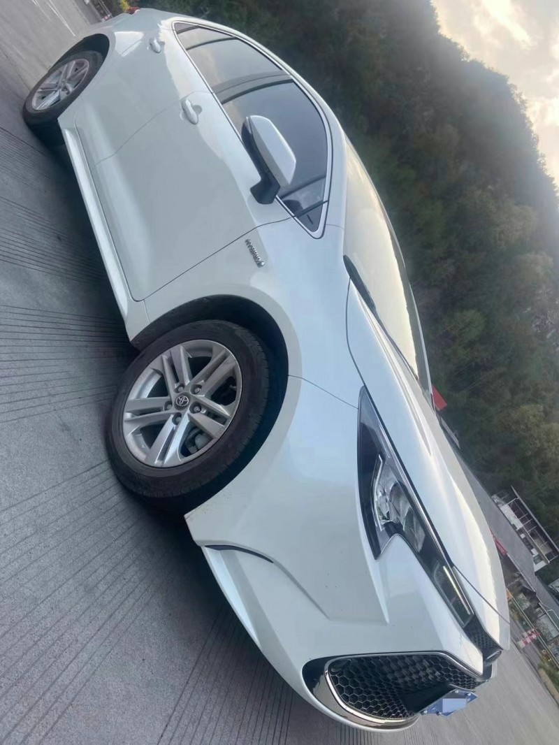 成都20年丰田雷凌2