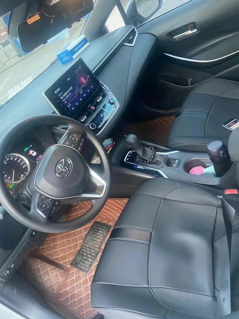 成都20年丰田雷凌6