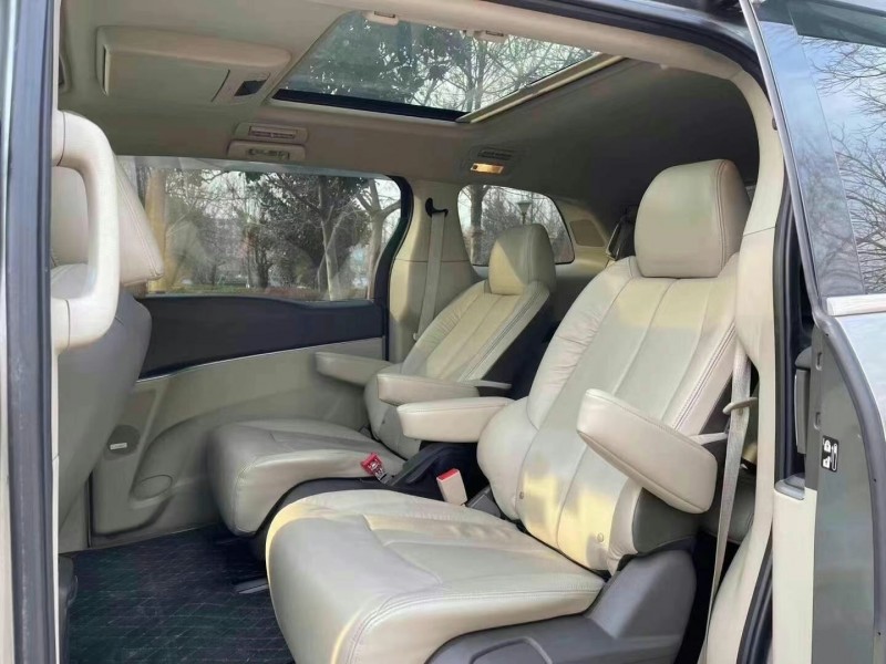 徐州11年别克GL82