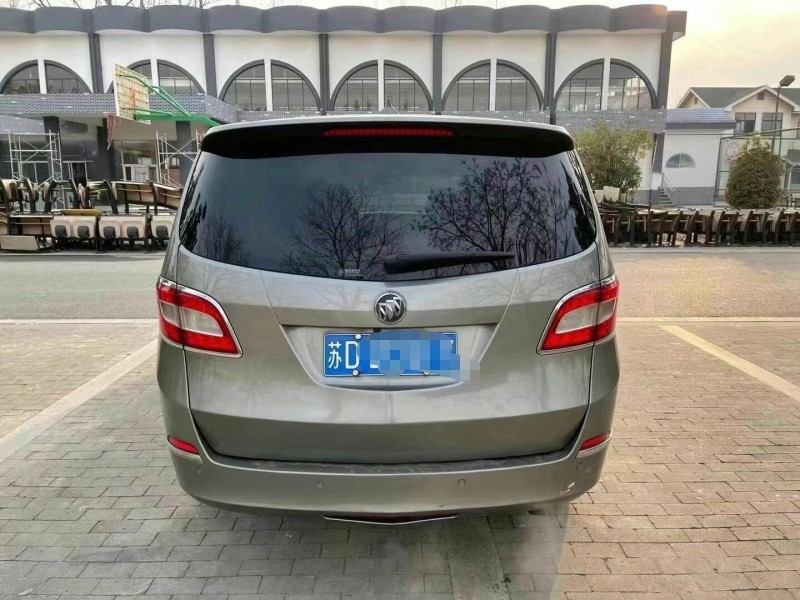 徐州11年别克GL86