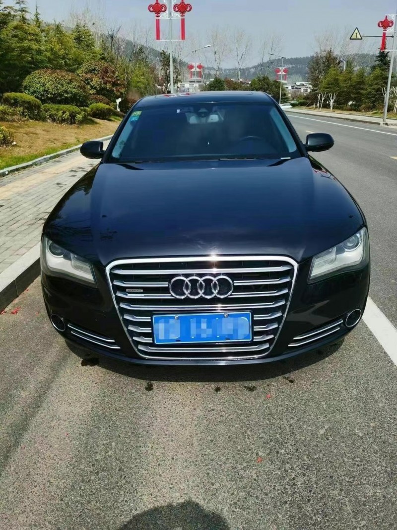 泰安11年奧迪A8L8