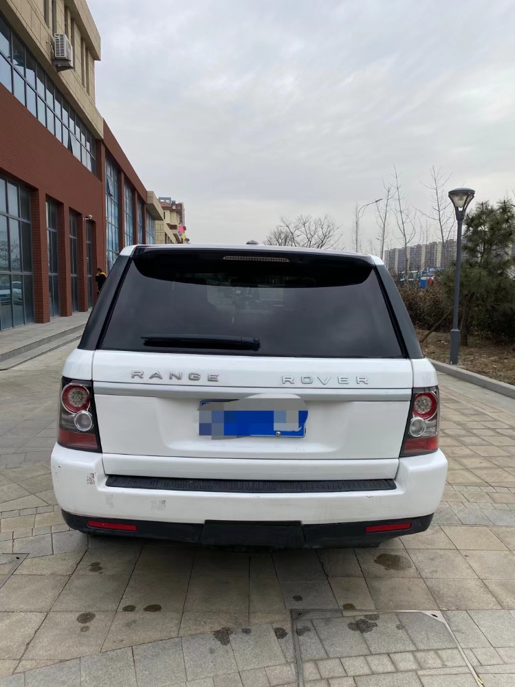 淄博12年路虎揽胜运动4