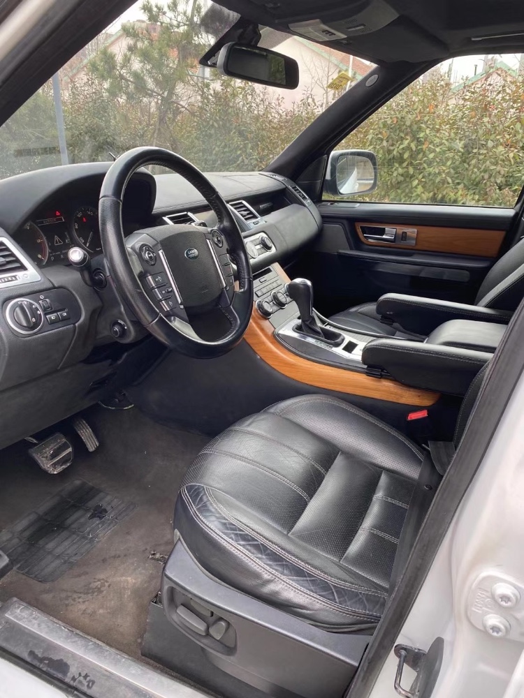 淄博12年路虎揽胜运动6