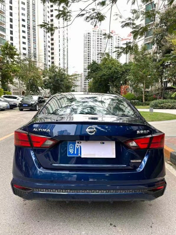 珠海20年日產天籟5