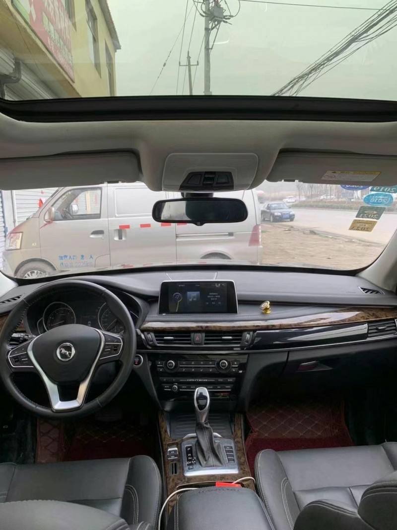 北京17年漢騰汽車X75