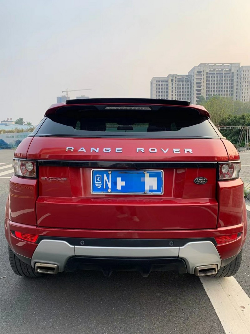 广州12年路虎极光4