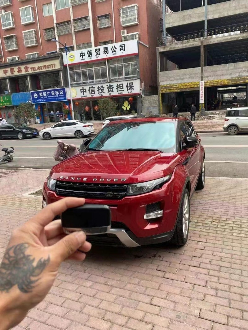 郑州13年路虎极光1