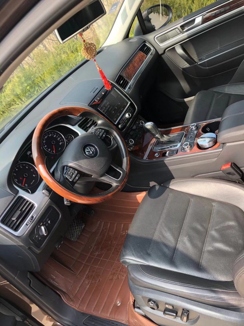 济南14年大众途锐4