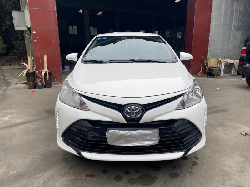 成都17年丰田威驰1