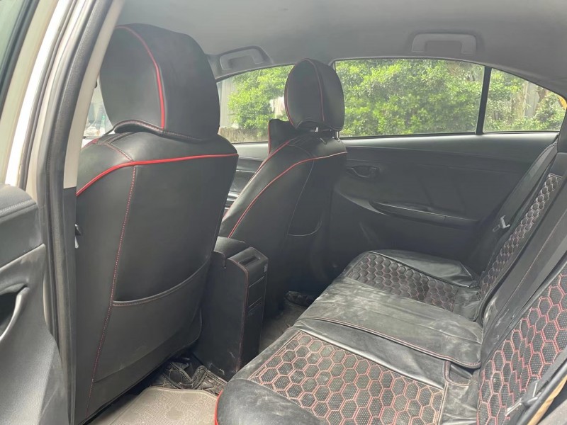 成都17年丰田威驰4