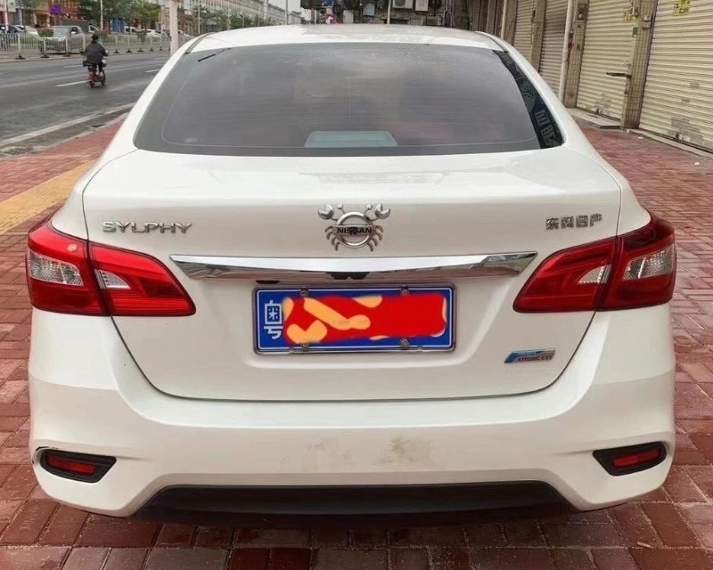 中山18年日产轩逸1