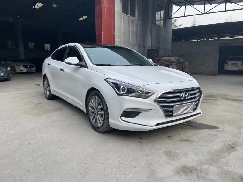 成都17年现代名图3