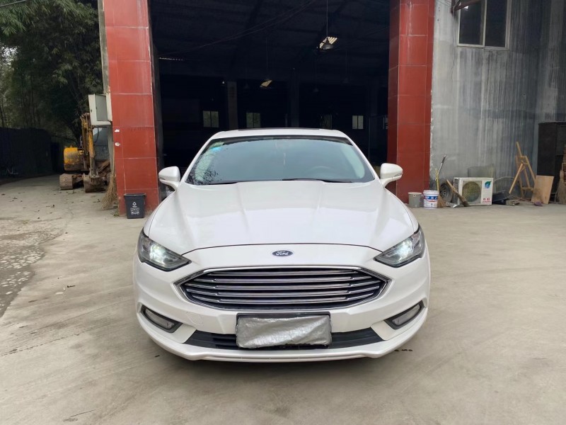 成都18年福特蒙迪欧1