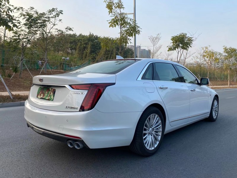 东莞20年凯迪拉克CT65