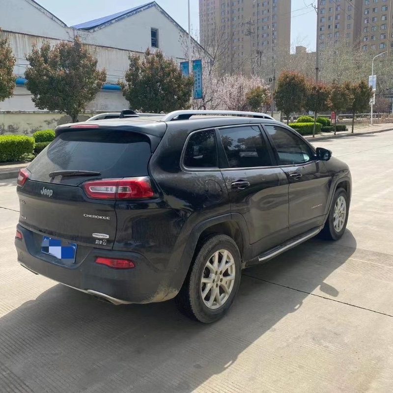 淄博16年Jeep自由光5
