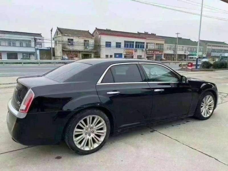 常州13年克萊斯勒300C3