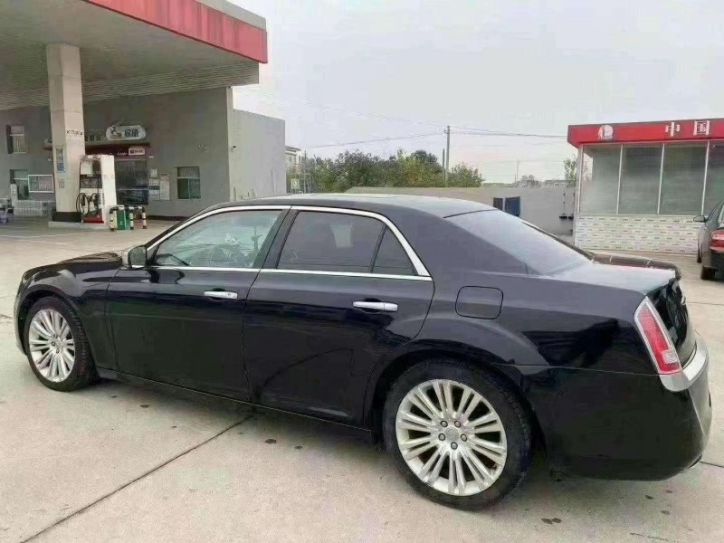 常州13年克萊斯勒300C5