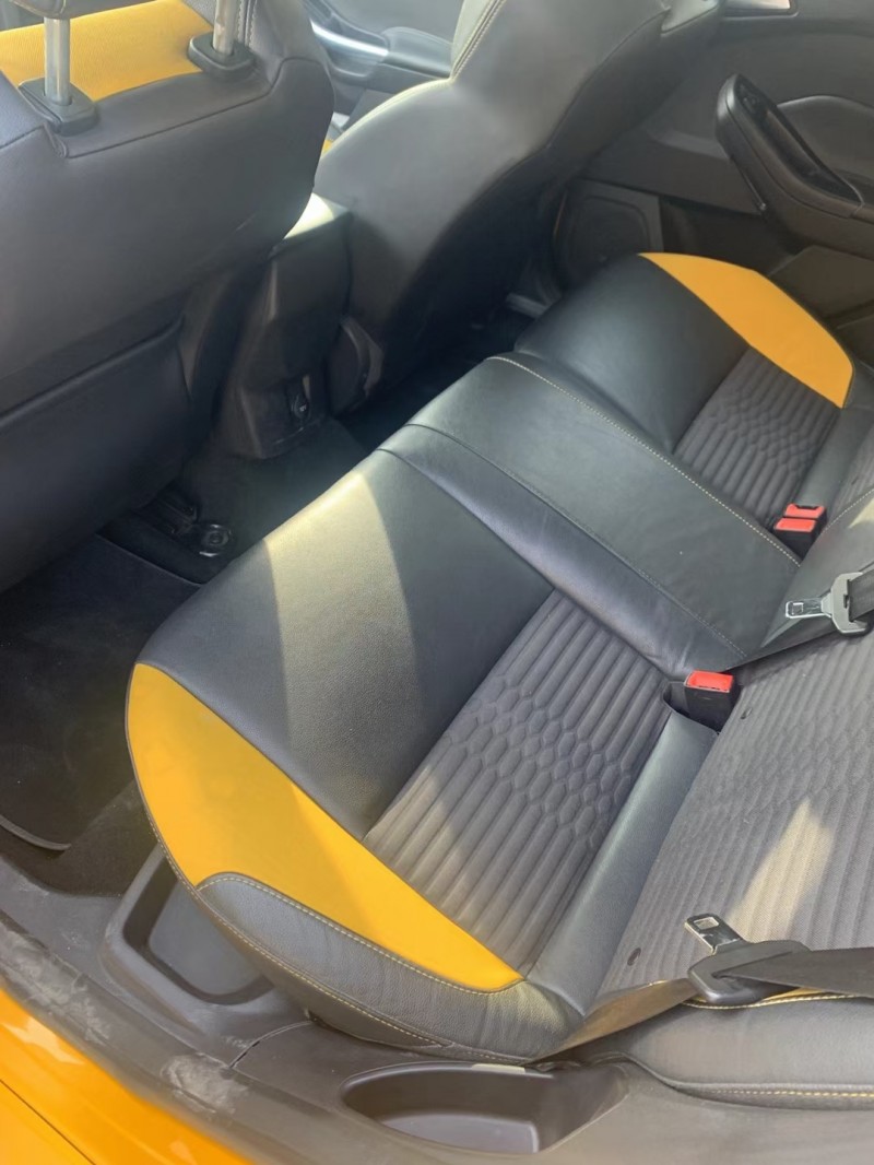 青岛13年福特福克斯6