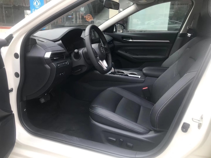 东莞20年日产天籁3