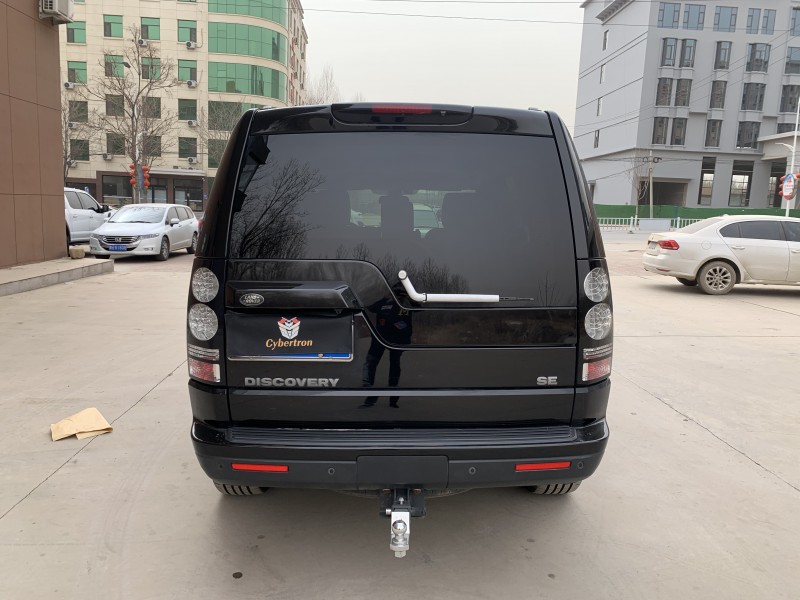 保定15年路虎发现46