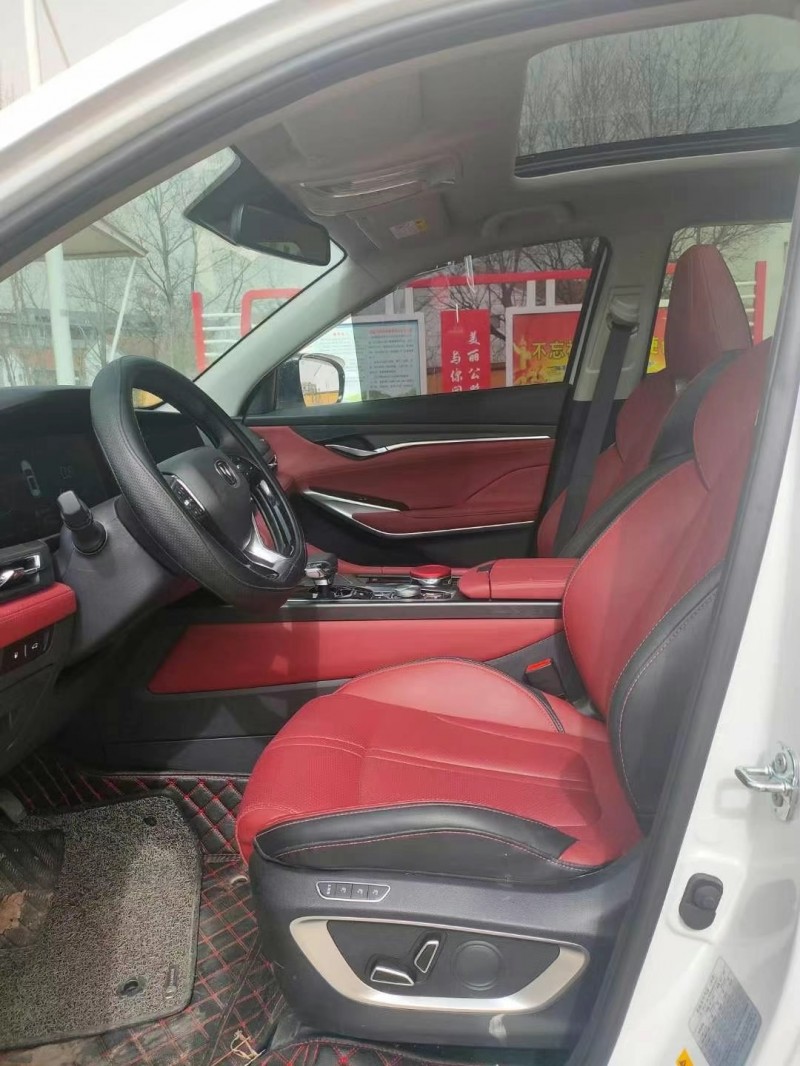 北京20年長安汽車CS756