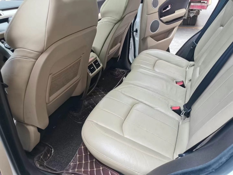 东莞17年路虎极光5