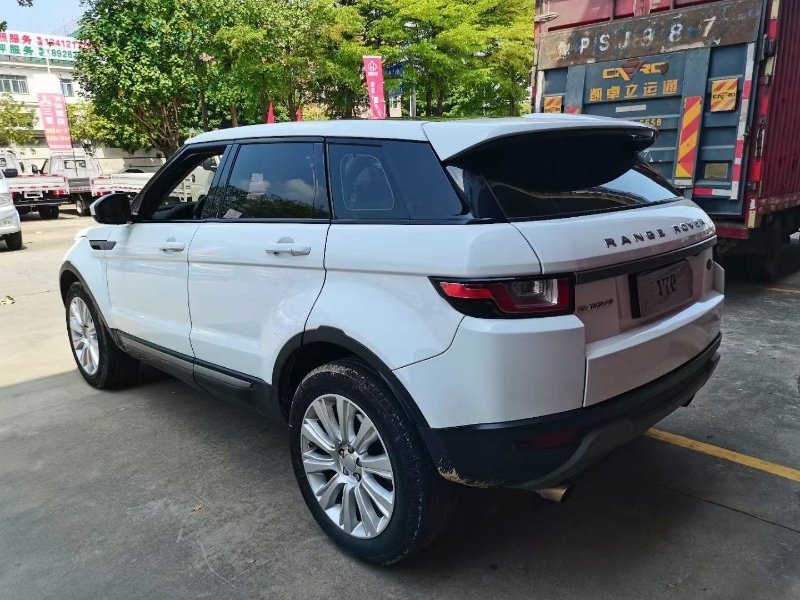 东莞17年路虎极光2