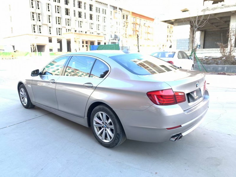 保定12年宝马5系4