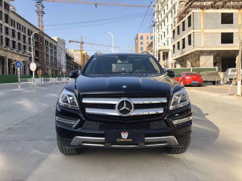 保定14年奔驰GL8