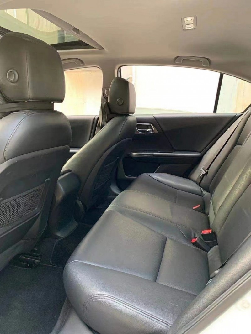 江门15年本田雅阁5