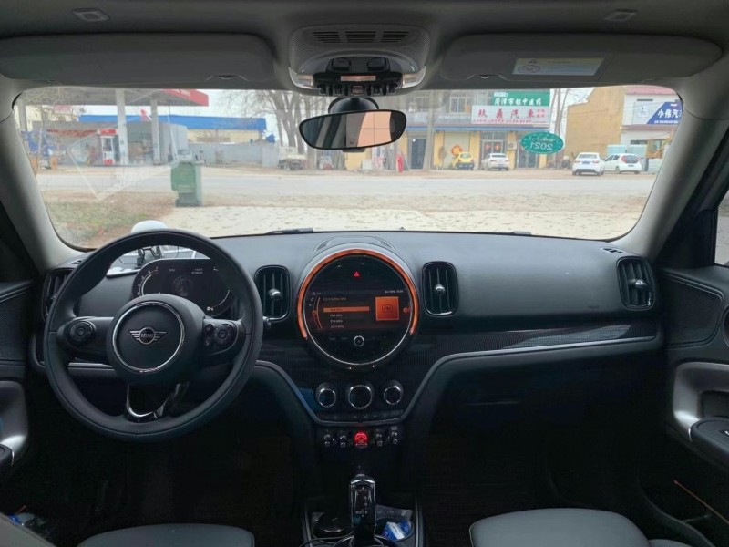 北京21年寶馬MINI8