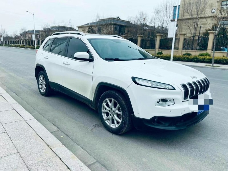 北京16年Jeep自由光2