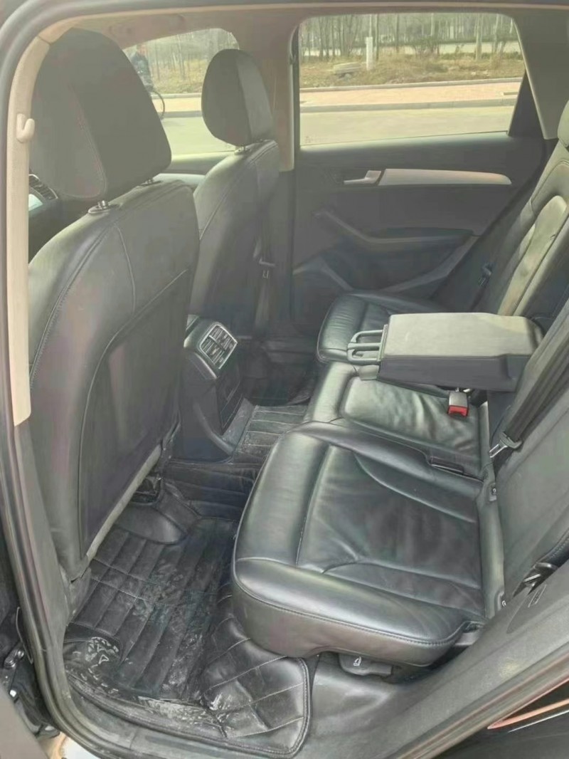 北京13年奥迪Q55