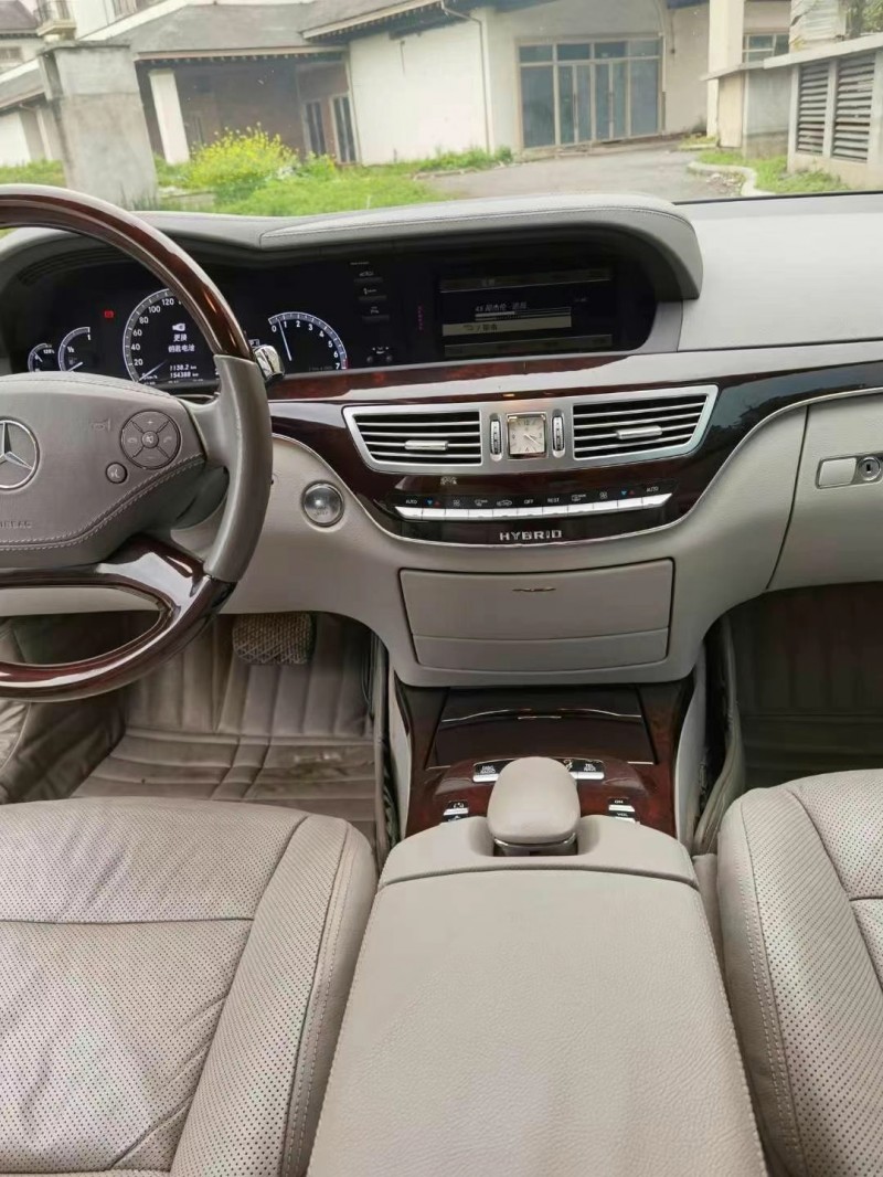 武汉12年奔驰S8