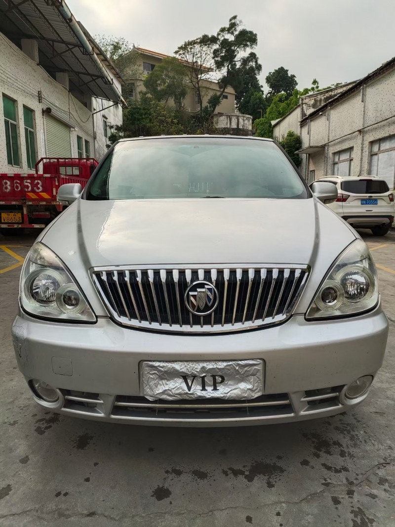 广州11年别克GL81