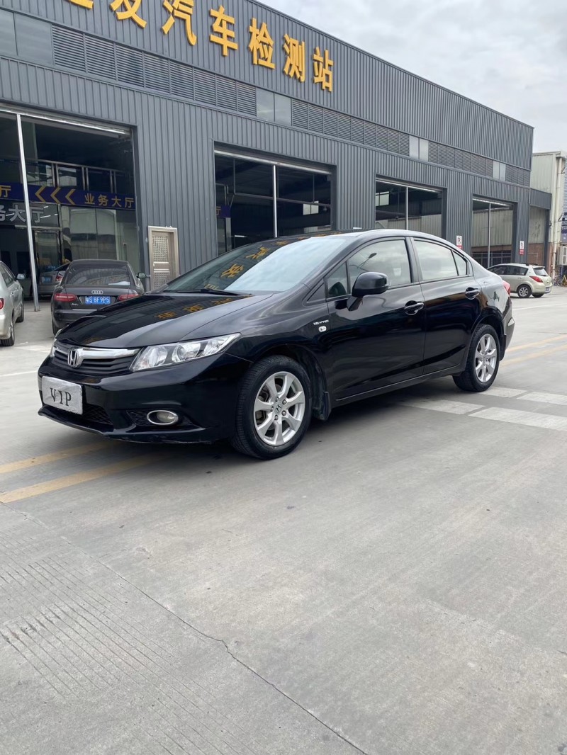 东莞12年本田思域2