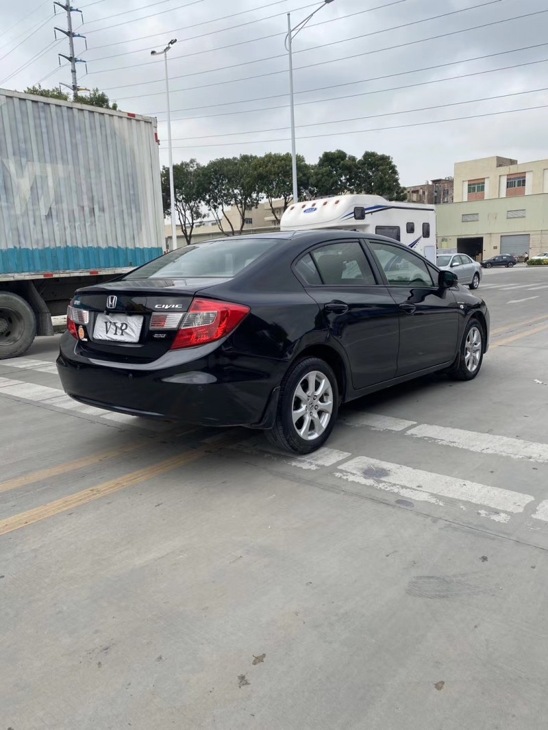 东莞12年本田思域8