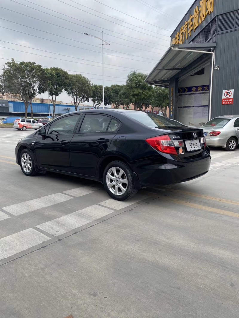 东莞12年本田思域9