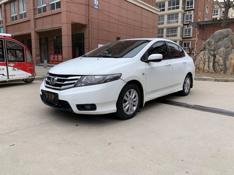 徐州12年本田锋范2