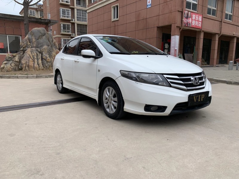 徐州12年本田锋范3