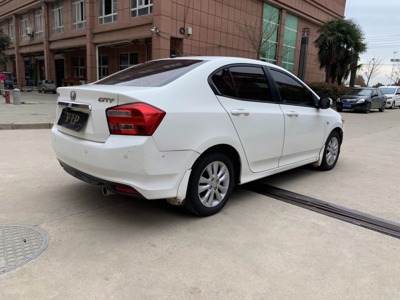 徐州12年本田锋范5